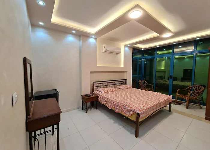 Apartman Adham House Rasz Szedr